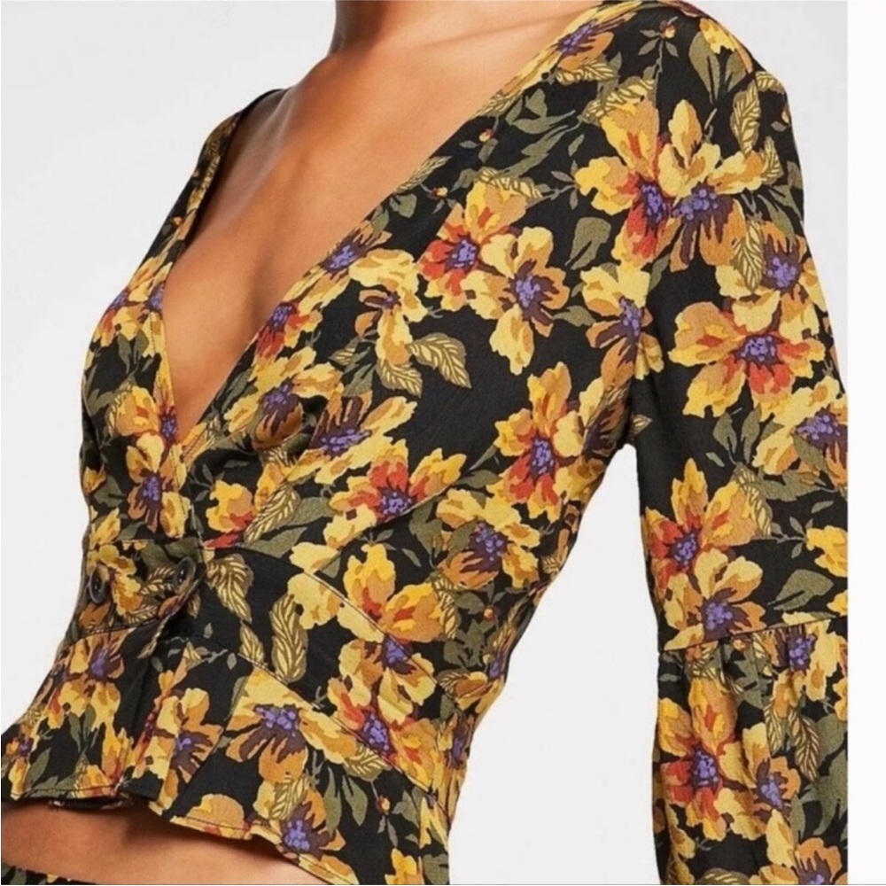 Free People Ariana Floral Crop top features long Size 4 Great conditions - Picture 2 of 7